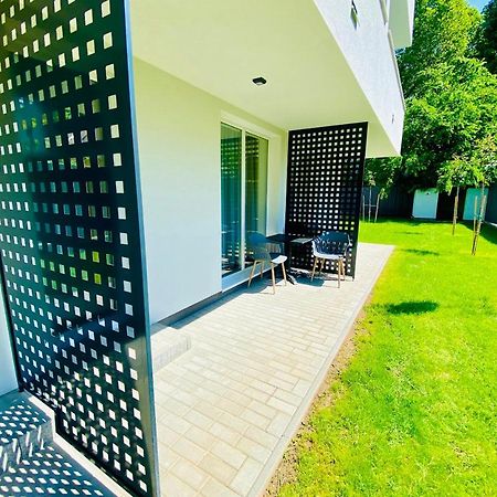 Lilac Apartman Balatonlelle Exterior photo