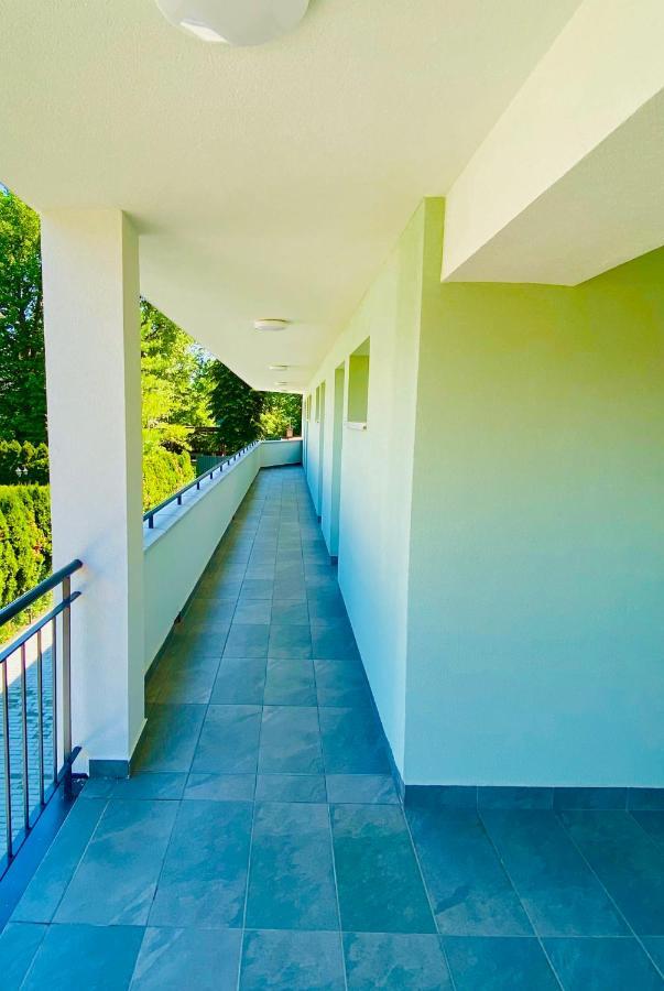 Lilac Apartman Balatonlelle Exterior photo