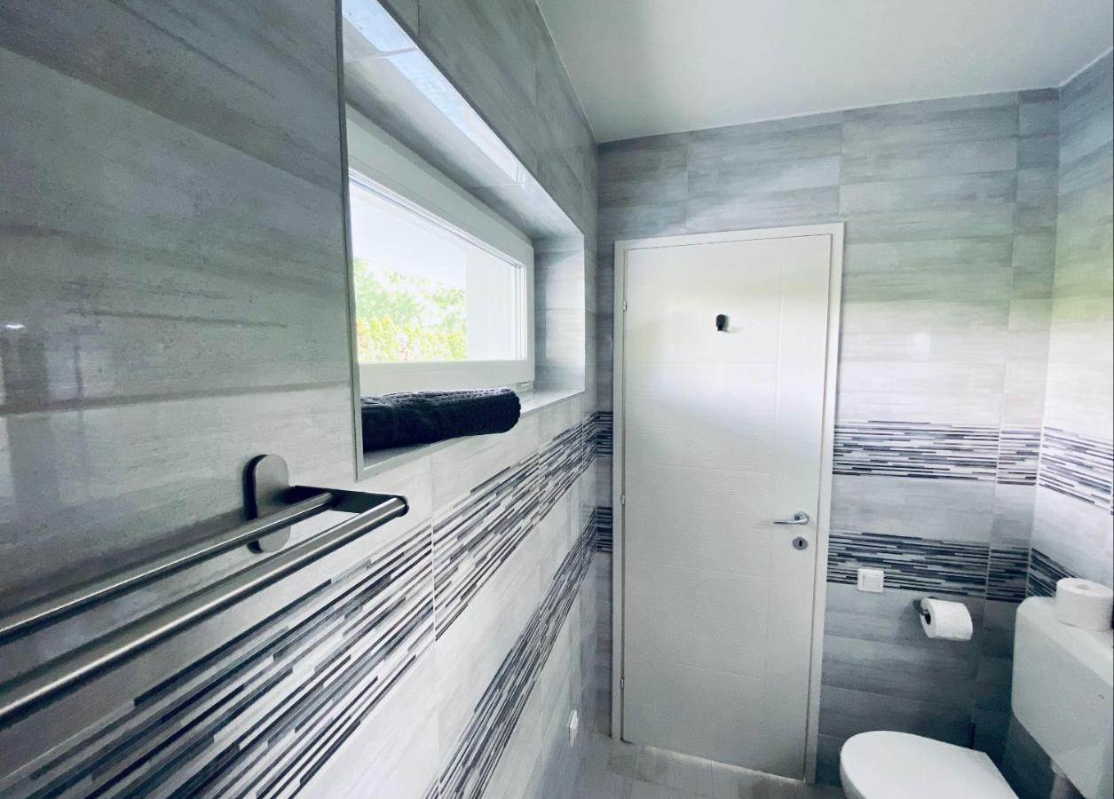 Lilac Apartman Balatonlelle Exterior photo