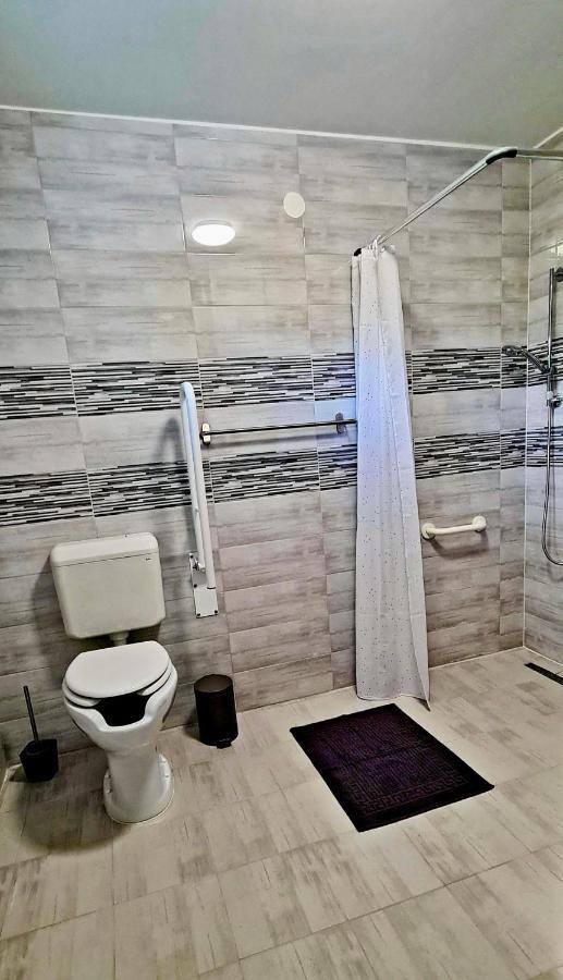 Lilac Apartman Balatonlelle Exterior photo